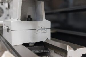 Фото 33 - Токарно-винторезный станок STALEX CM6241/1000.