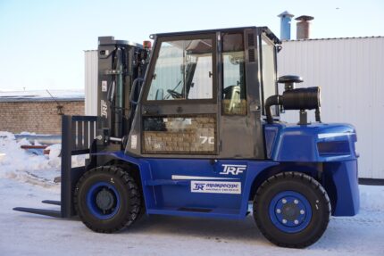 Фото 1 - Вилочный погрузчик TRF D70-4M.